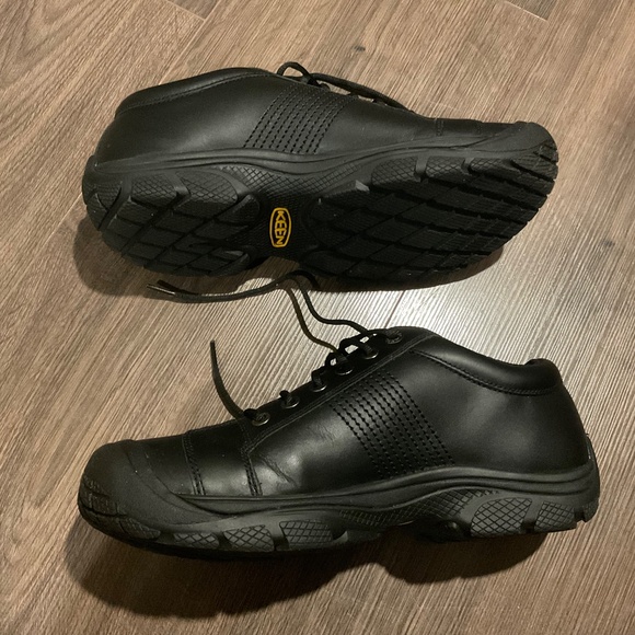 Men''s size 12 Keen's Oxford style non-slip shoes - Picture 5 of 5